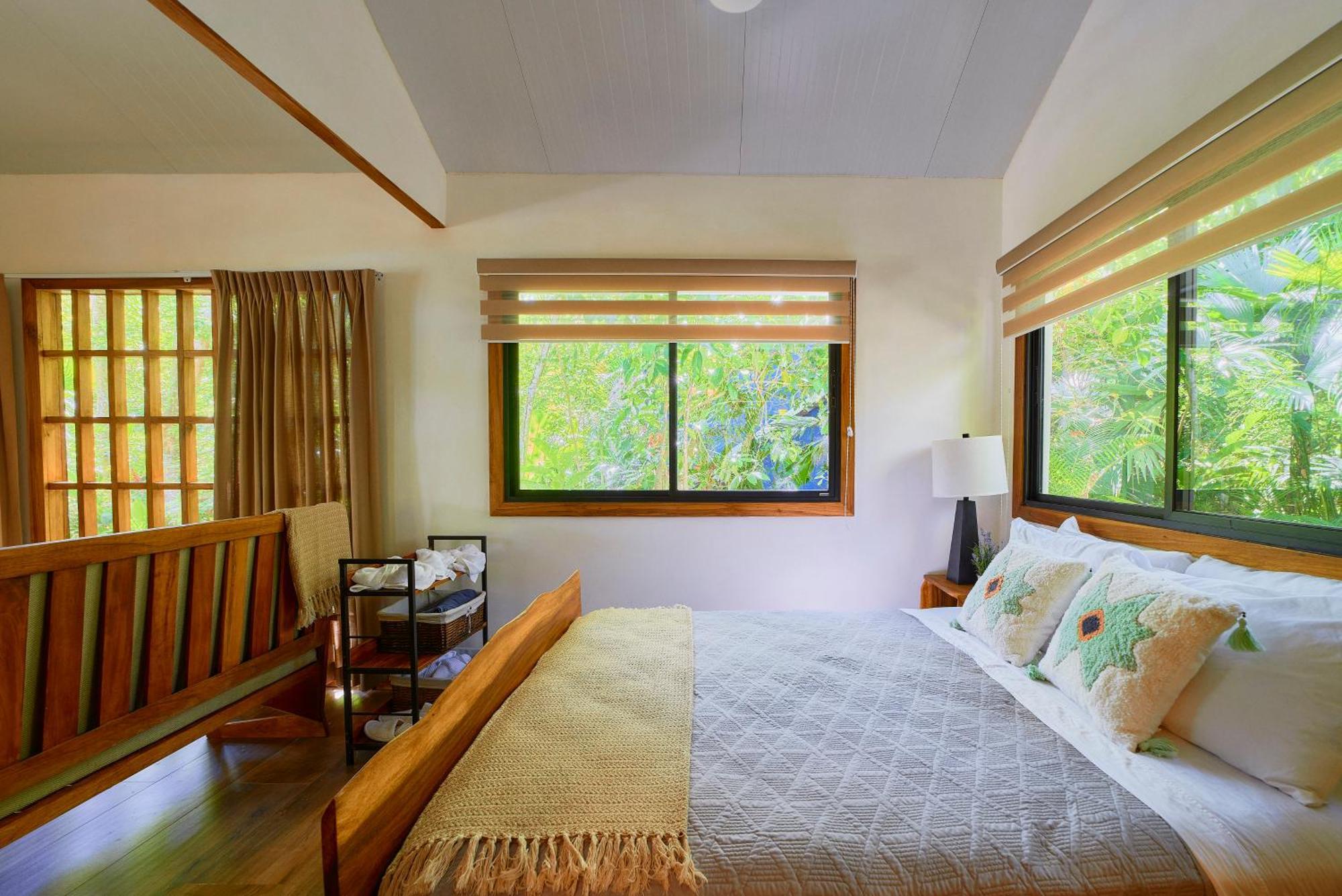 Dragonfly Beachfront Villas-Adult Only بونتا أوفا المظهر الخارجي الصورة